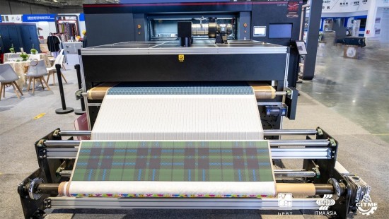 Sześć najważniejszych pytań dotyczących wyboru cyfrowych drukarek tekstylnych: niezbędny przewodnik dla producentów odzieży i studiów